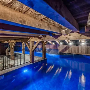 https://le-val-diserie.hotels-rhonealpes.com