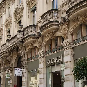 https://danieli.fr-provencehotel.com