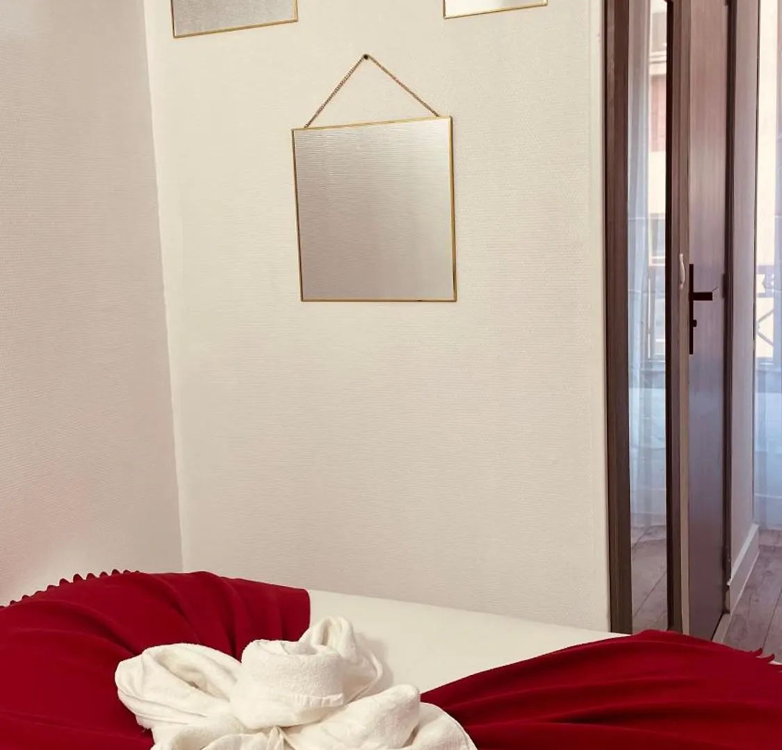 Hotel Louvain Paris Fransa