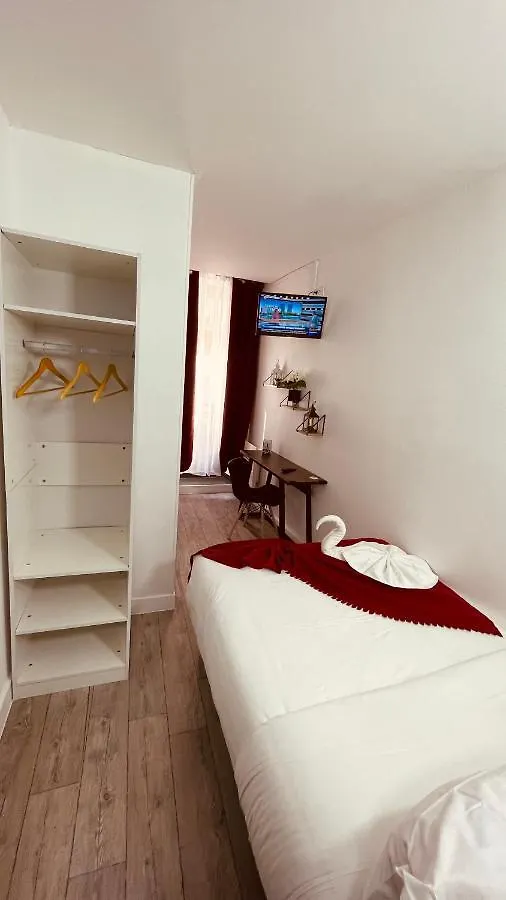 Hotel Louvain Paris France